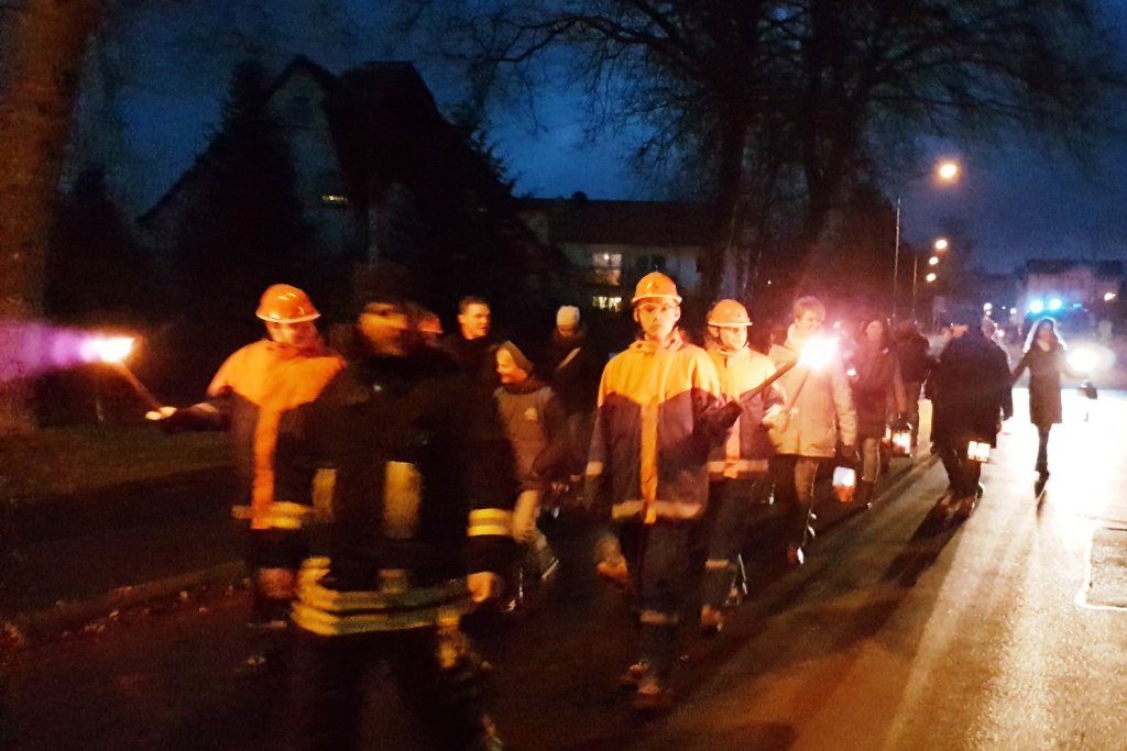 JF Salmuenster Friedenslicht 2017 003