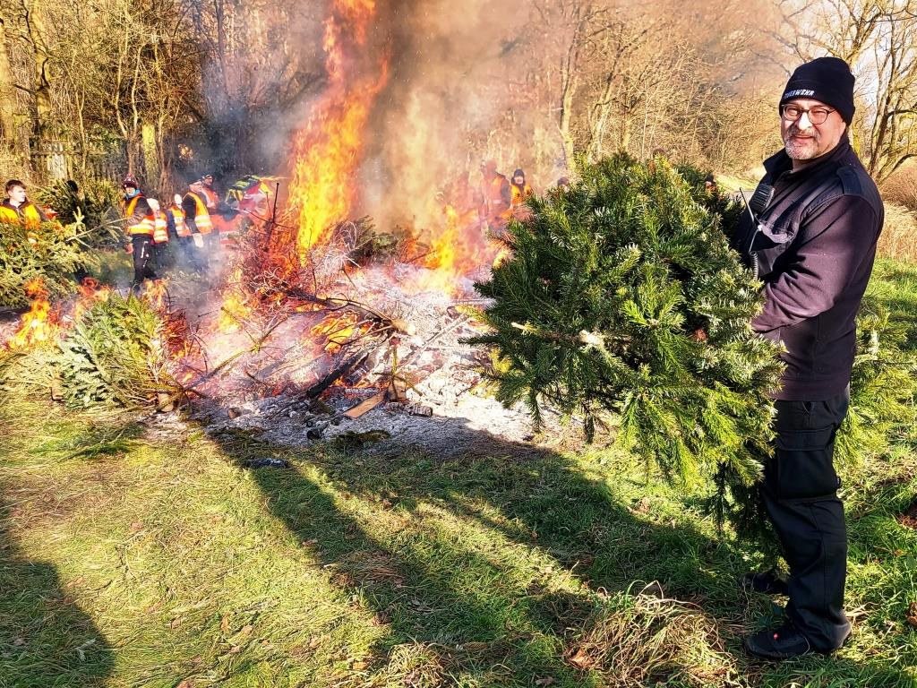 JF BSS Weihnachtsbaum Einsammeln 2025 012