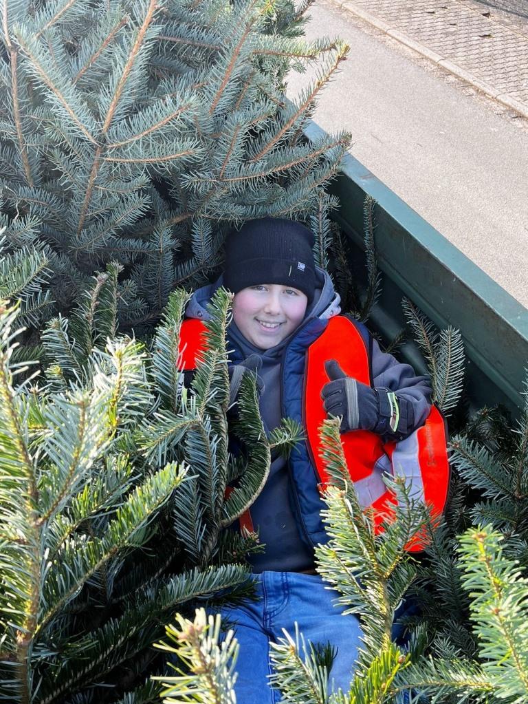 JF BSS Weihnachtsbaum Einsammeln 2025 066