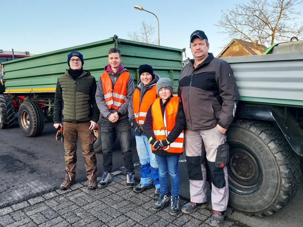 JF BSS Weihnachtsbaum Einsammeln 2025 079