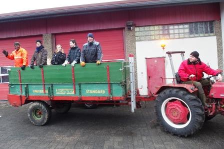 JF Aktion Weihnachtsbaum Einsammeln 2017 002