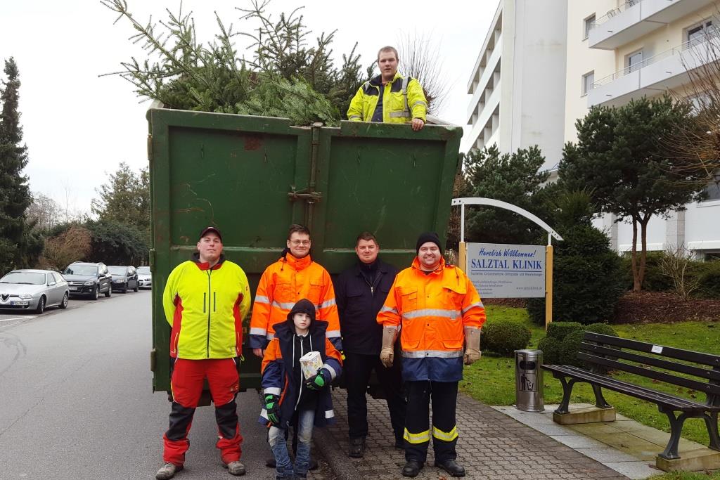 JF Aktion Weihnachtsbaum Einsammeln 2018 013