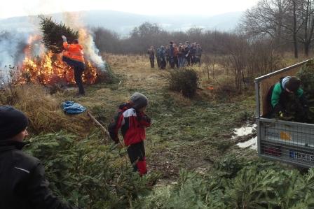JF_BSS_-_Weihnachtsbaum-Einsammeln_2016-001