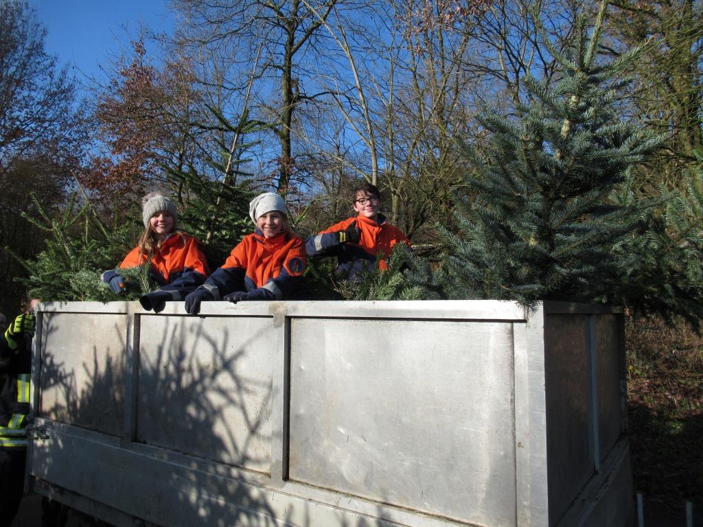 JF BSS Weihnachtsbaum Einsammeln 2020 009