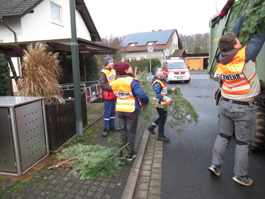 JF BSS Weihnachtsbaum Einsammeln 2020 016