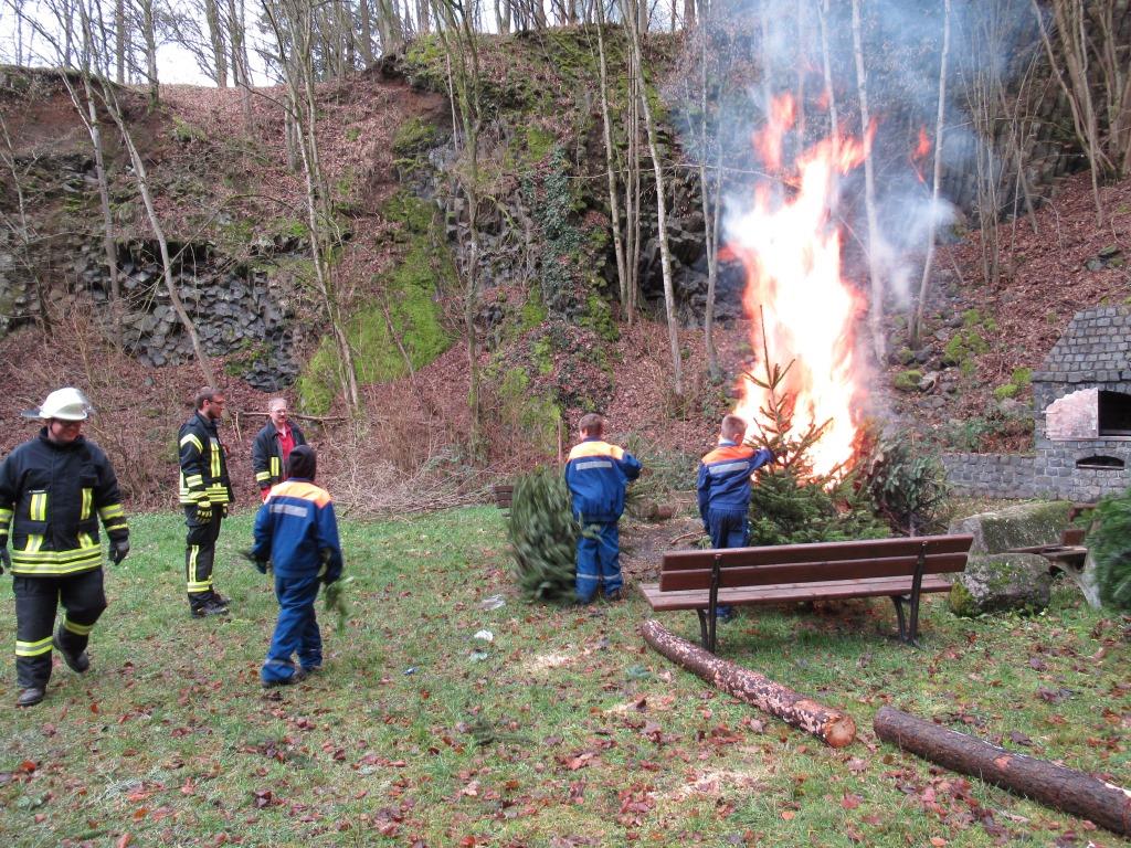 JF BSS Weihnachtsbaum Einsammeln 2020 022
