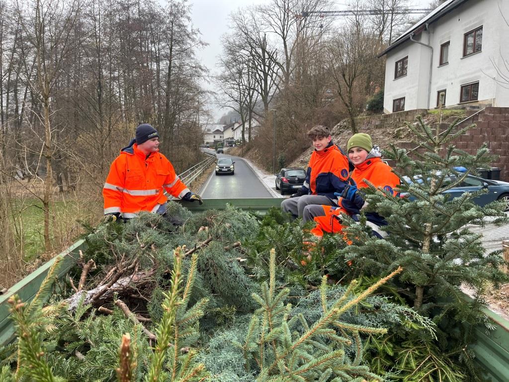 JF BSS Weihnachtsbaum Einsammeln 2024 024