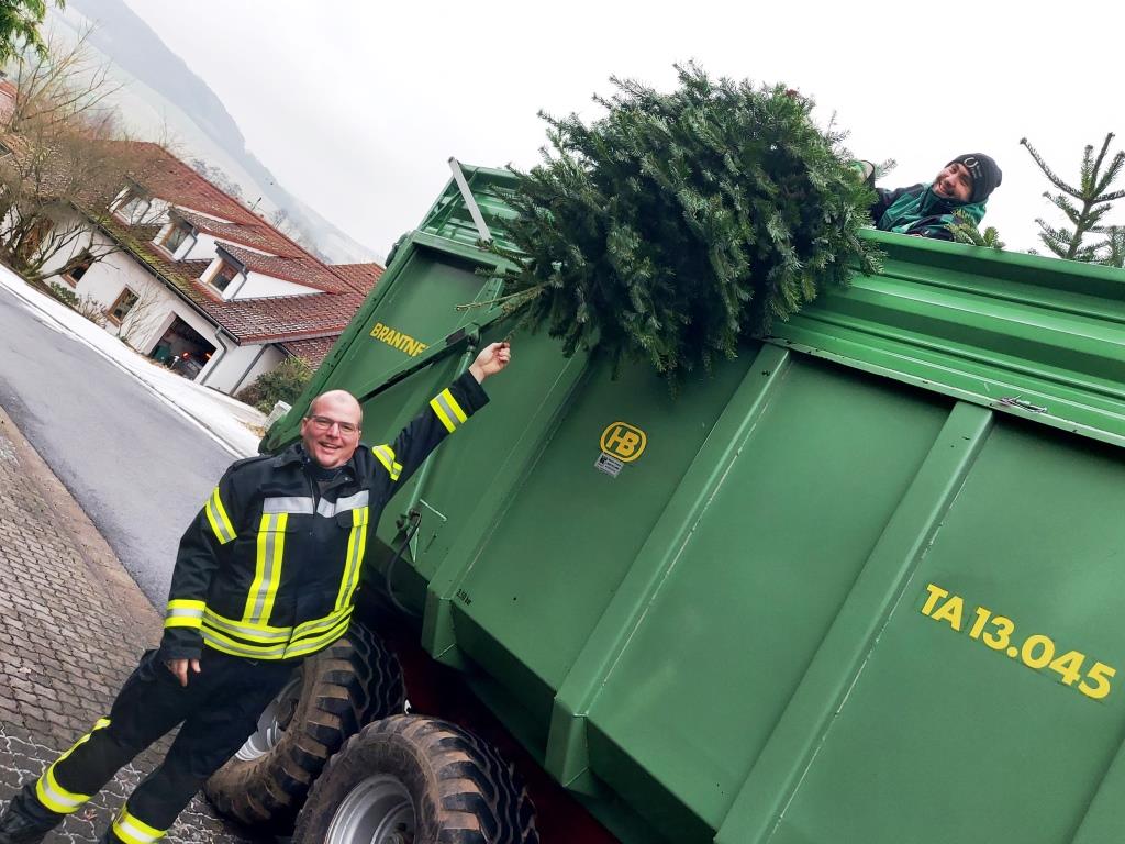 JF BSS Weihnachtsbaum Einsammeln 2024 029