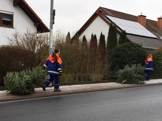 JF BSS Weihnachtsbaum Einsammeln 2024 038