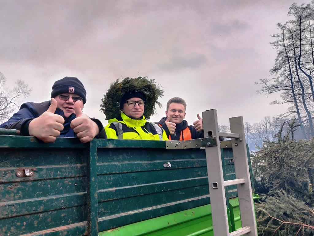 JF BSS Weihnachtsbaum Einsammeln 2024 046