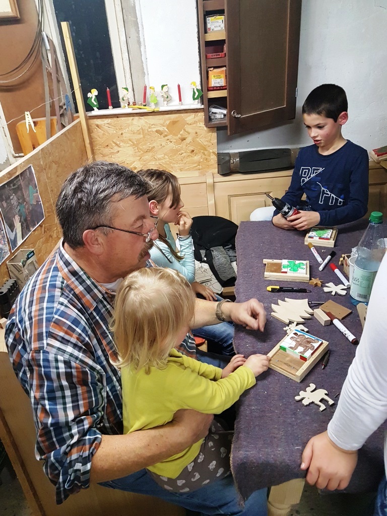 KF Mernes Bastelabend 2017 004