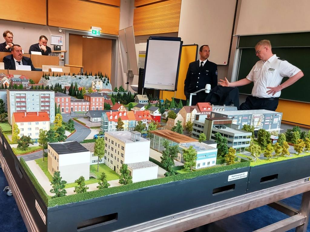 2025 04 04 HLFS Seminar Planuebung 2025 001