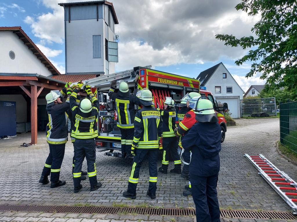 FF MKK Grundlehrgang TM 1 Bruchkoebel 2024 001