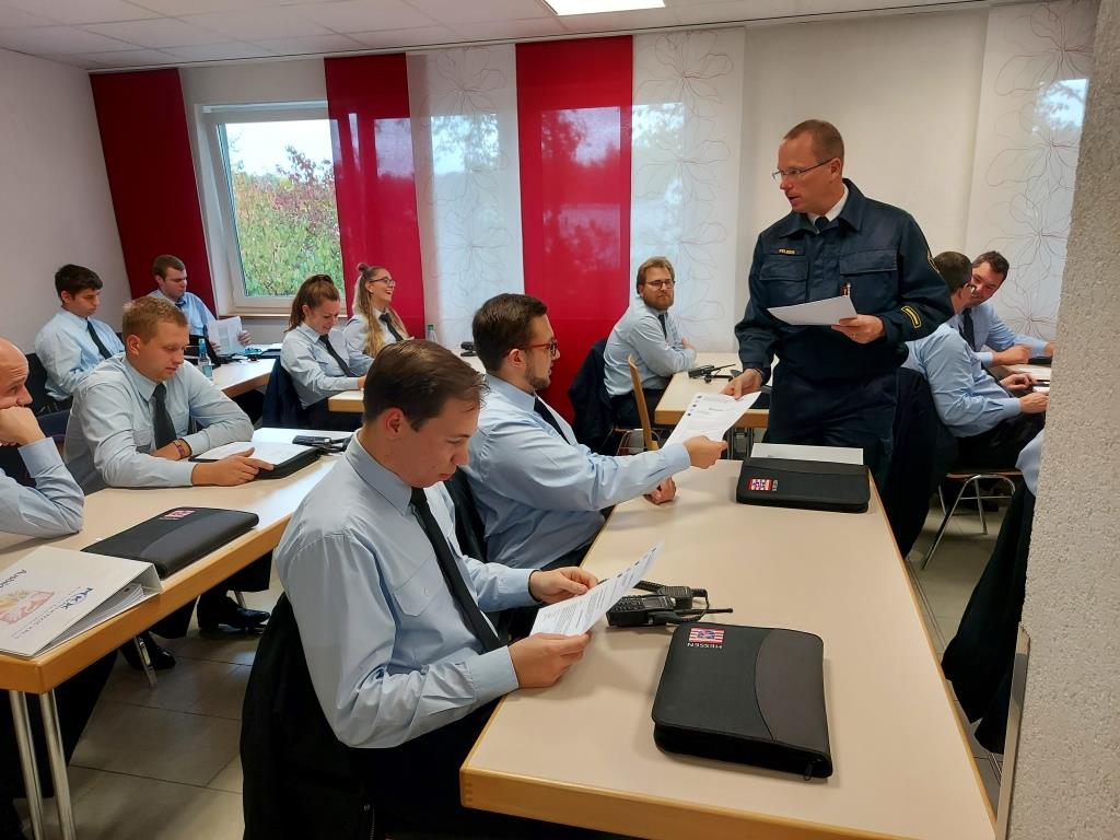 FF MKK Sprechfunklehrgang Salmuenster 2022 010