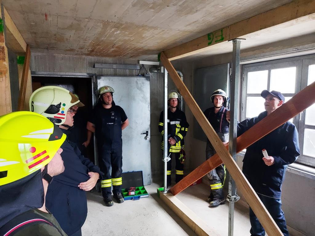 HLFS Lehrgang TH Bau 2022 019
