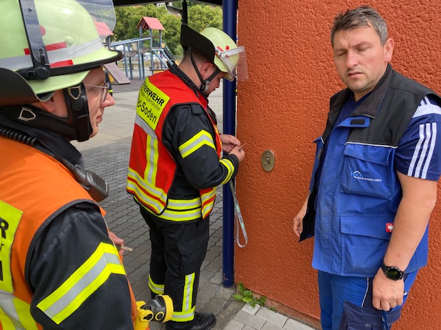 Raeumungsuebung Grundschule Bad Soden 2022 014
