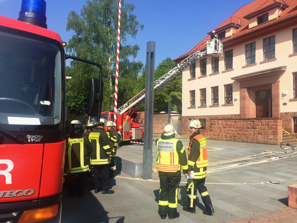 FF BSS Raeumungsuebung Grundschule BS 2018 011