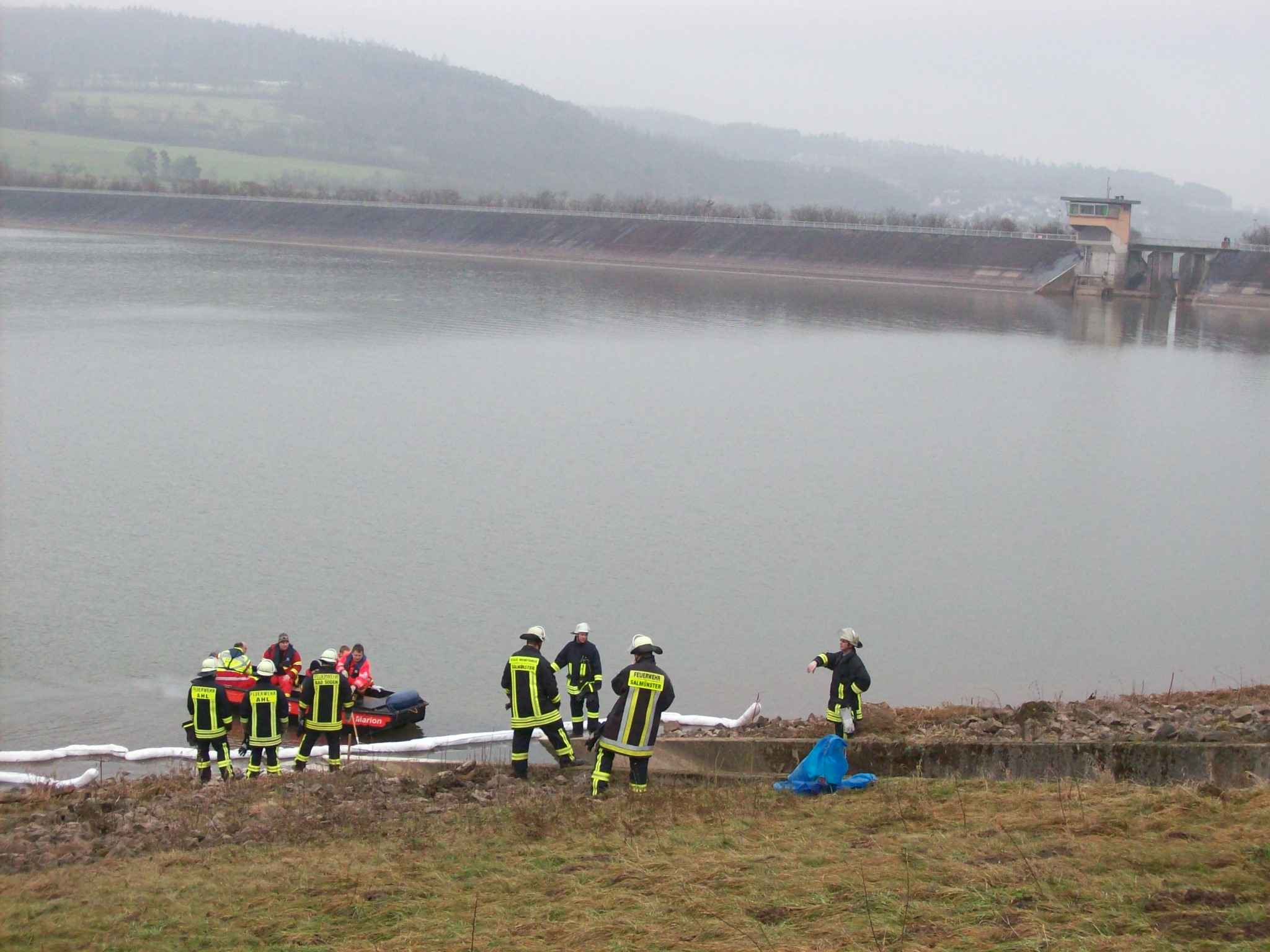Umwelteinsatz_Stausee_Ahl_2011-01