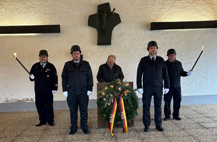 2025 11 16 FF Huttengrund Volkstrauertag 2025 002
