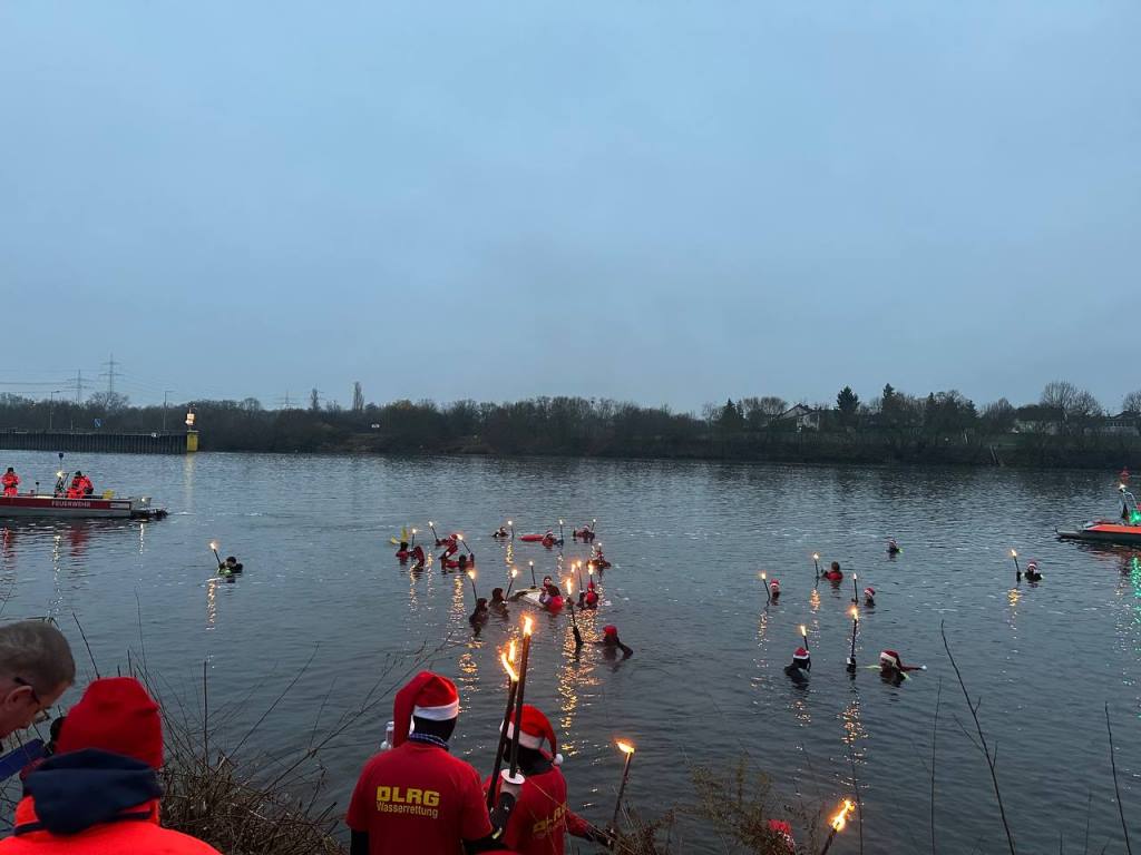 FF Ahl Nikolausschwimmen DLRG Maintal 2024 020