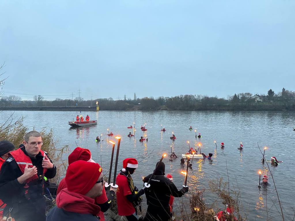 FF Ahl Nikolausschwimmen DLRG Maintal 2024 021